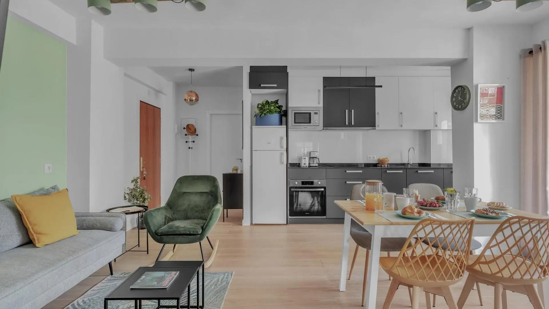 Malaga Apartment 0*,  İspanya