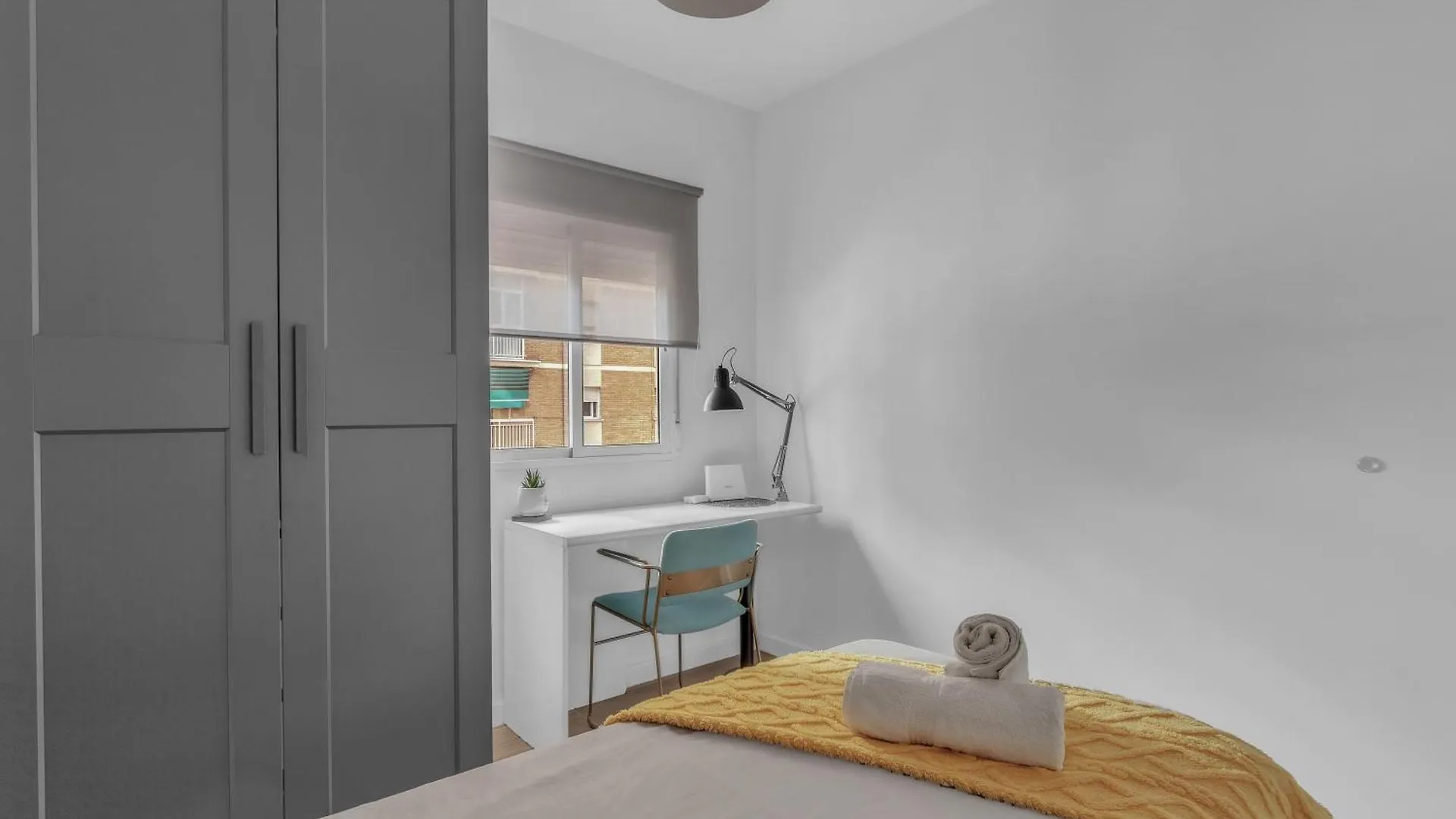 Malaga Apartment 0*,  İspanya